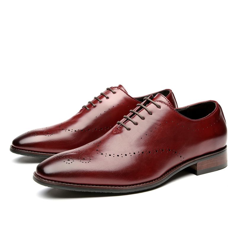 Formale Herrenschuhe Oxford Brogue Mit Geschnitztem Zehenbereich Und Holzabsatz