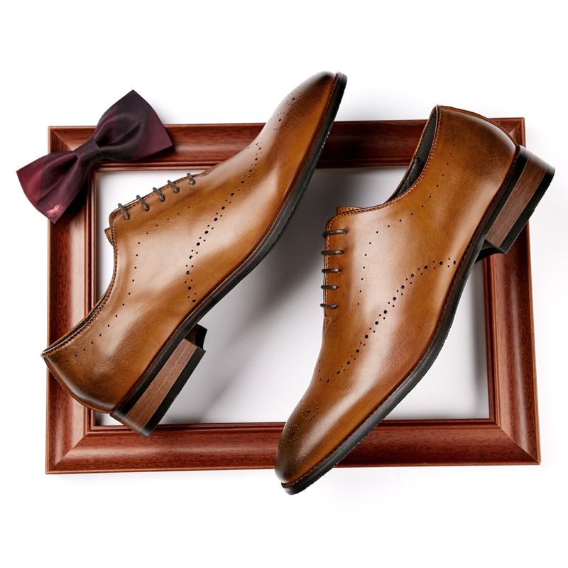 Formale Herrenschuhe Oxford Brogue Mit Geschnitztem Zehenbereich Und Holzabsatz - Gelb